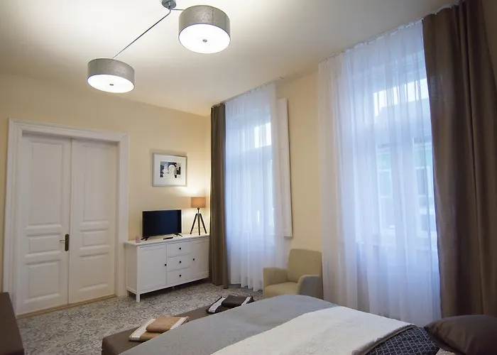 Zora Apartman